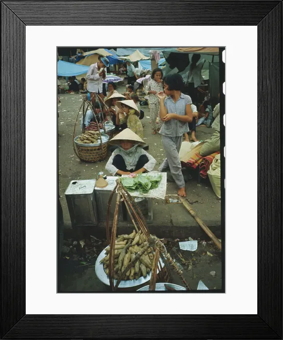 Framed Print : Vietnamese Refugees Selling Food at Market Framed Print : Vietnamese Refugees Selling Food at Market