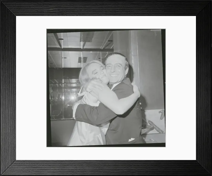 Framed Print : Actress Madeline Kahn Hugging Leonard Sillman Framed Print : Actress Madeline Kahn Hugging Leonard Sillman