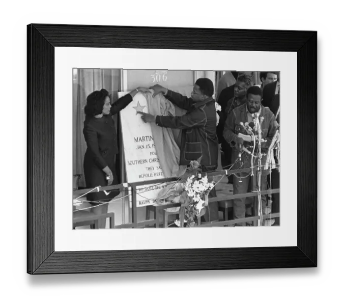 Framed Print : Coretta Scott King Unveils A Memorial Plaque At The Lorraine Hotel Framed Print : Coretta Scott King Unveils A Memorial Plaque At The Lorraine Hotel