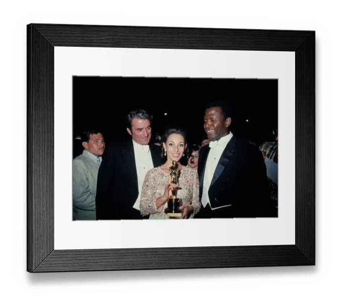 Framed Print : Gregory Peck, Veronique Passani, Sidney Poitier Framed Print : Gregory Peck, Veronique Passani, Sidney Poitier
