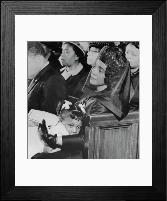 Framed Print : Coretta Scott King with Daughter at Funeral Framed Print : Coretta Scott King with Daughter at Funeral