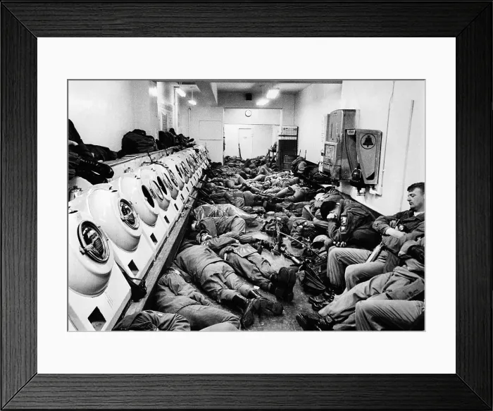 Framed Print : Soldiers in DC Sleep in Laundromat Framed Print : Soldiers in DC Sleep in Laundromat