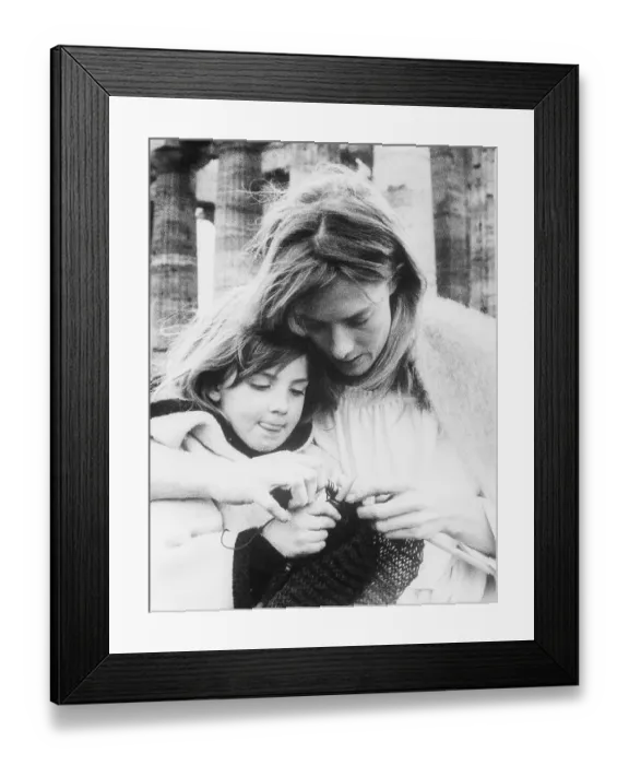 Framed Print : Vanessa Redgrave with daughter Framed Print : Vanessa Redgrave with daughter