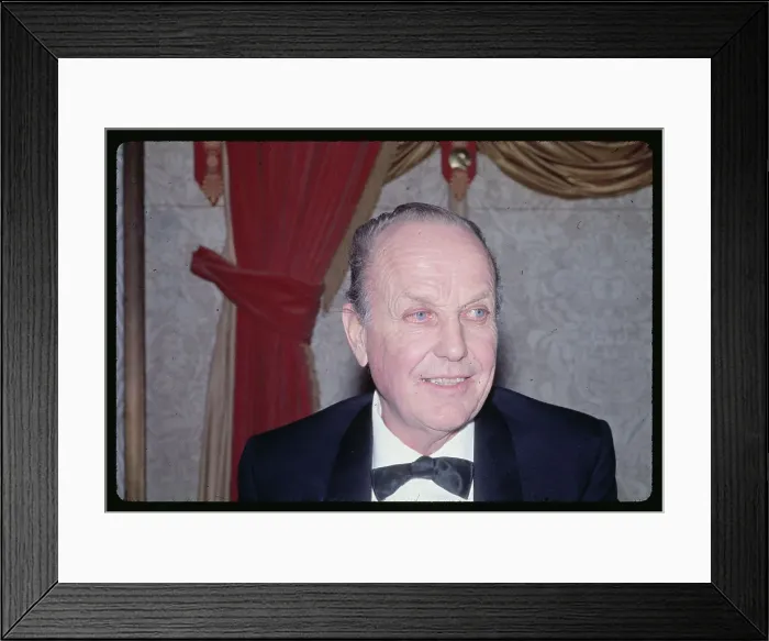 Framed Print : Portrait of William Randolph Hearst, Jr Framed Print : Portrait of William Randolph Hearst, Jr