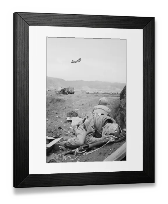 Framed Print : Soldiers Ducking for Cover Framed Print : Soldiers Ducking for Cover