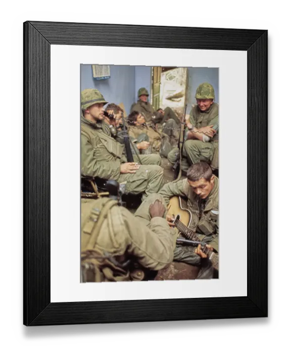 Framed Print : US Marines, Hue