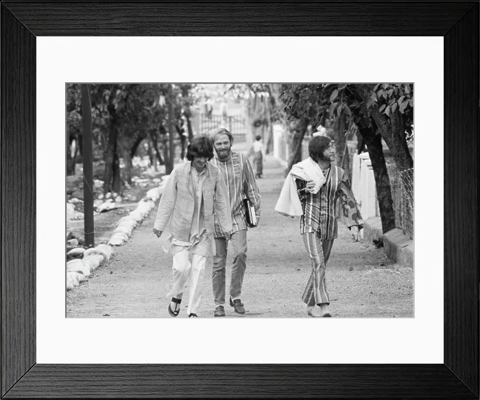 Framed Print : John Lennon with George Harrison and Mike Love Outdoors Framed Print : John Lennon with George Harrison and Mike Love Outdoors