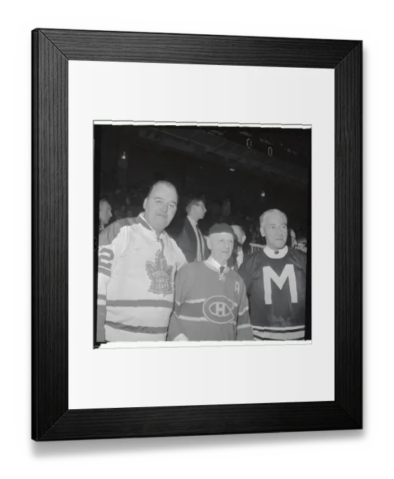 Framed Print : Seasoned Hockey Professionals at Madison Square Garden Framed Print : Seasoned Hockey Professionals at Madison Square Garden