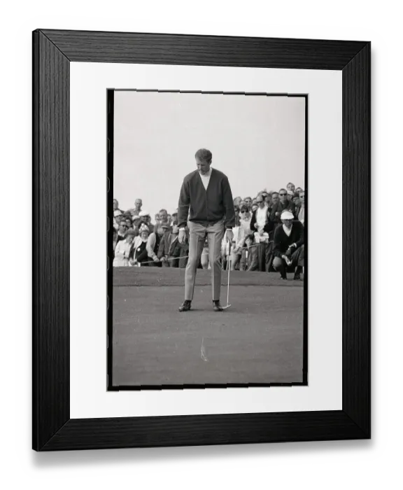 Framed Print : Tom Weiskopf After Chip Shot Framed Print : Tom Weiskopf After Chip Shot