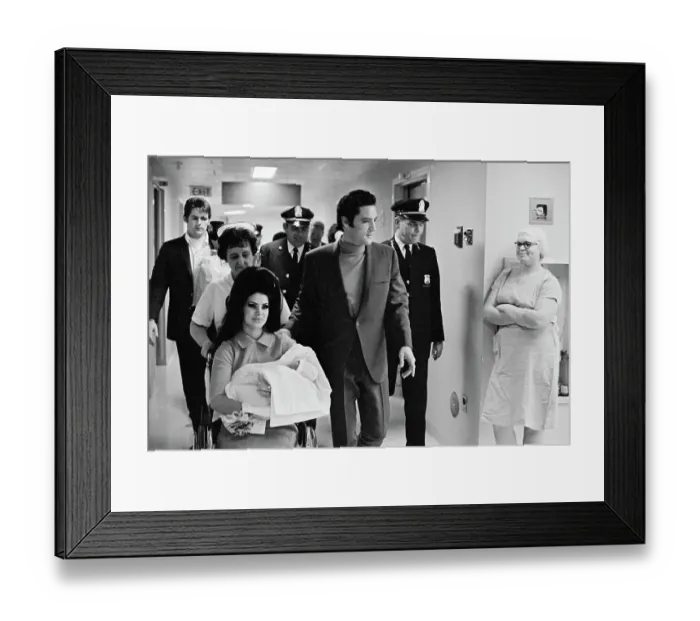 Framed Print : Elvis with Wife and Daughter at Hospital Framed Print : Elvis with Wife and Daughter at Hospital