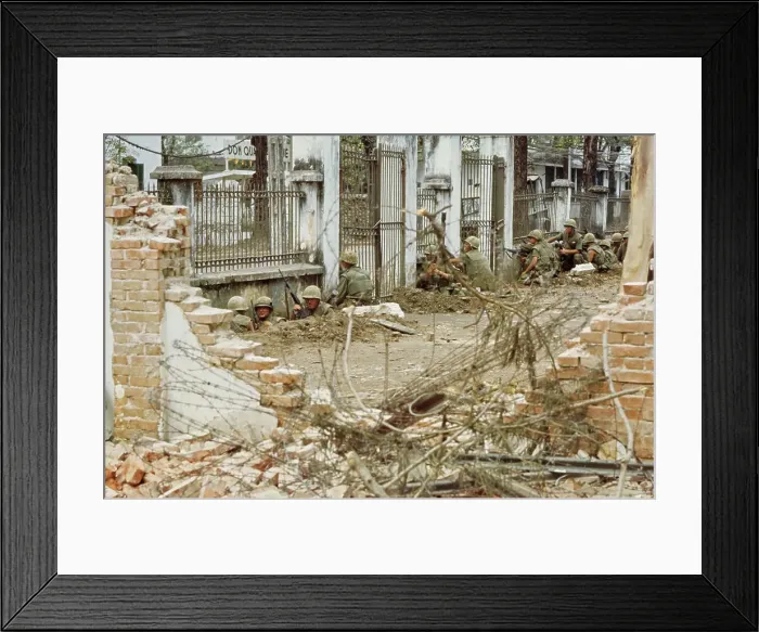 Framed Print : US Marines, Hue Framed Print : US Marines, Hue