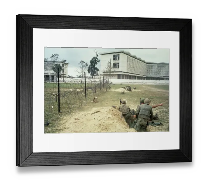 Framed Print : US Marines, Hue Framed Print : US Marines, Hue