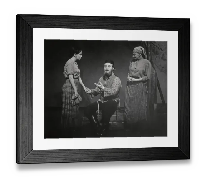 Framed Print : Harry Goz and Bette Midler in Fiddler on the Roof Framed Print : Harry Goz and Bette Midler in Fiddler on the Roof