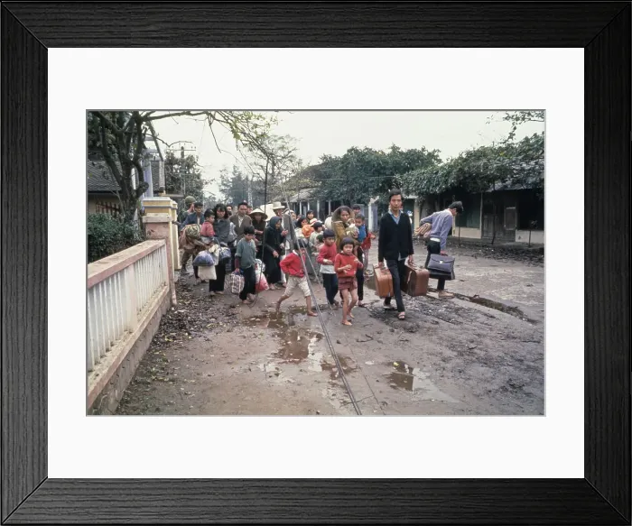 Framed Print : Hue Refugees Framed Print : Hue Refugees