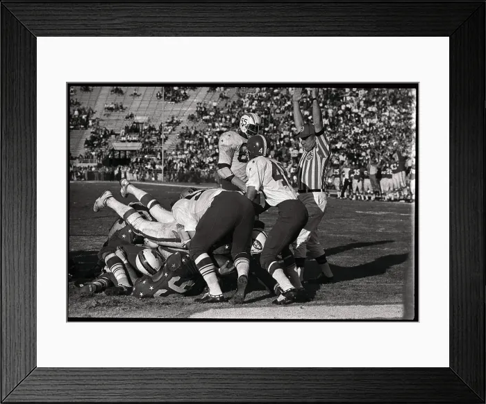 Framed Print : Joe Namath Making a Touchdown Framed Print : Joe Namath Making a Touchdown