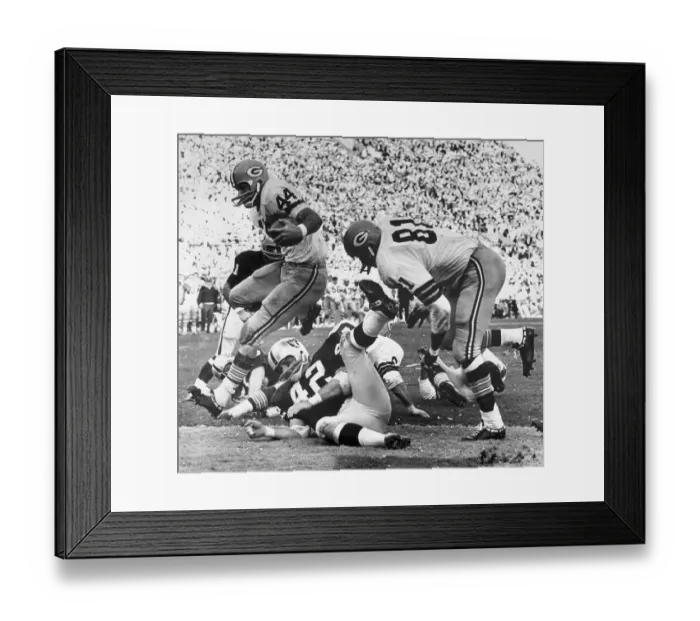 Framed Print : Donny Anderson Scoring in Super Bowl II Framed Print : Donny Anderson Scoring in Super Bowl II