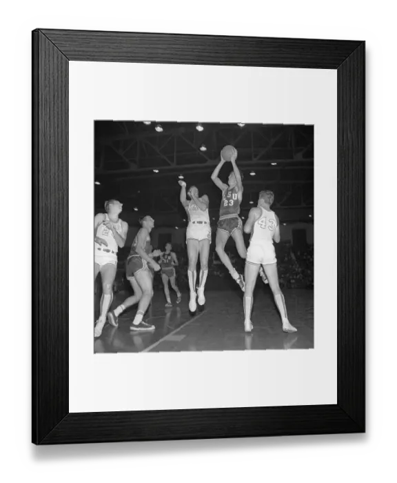 Framed Print : Pete Maravich Playing Basketball Framed Print : Pete Maravich Playing Basketball
