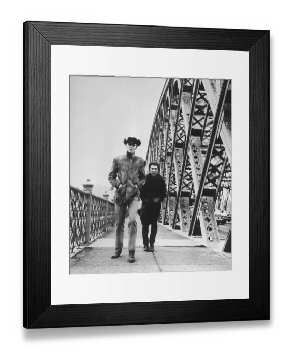 Framed Print : Jon Voight and Dustin Hoffman in Midnight Cowboy