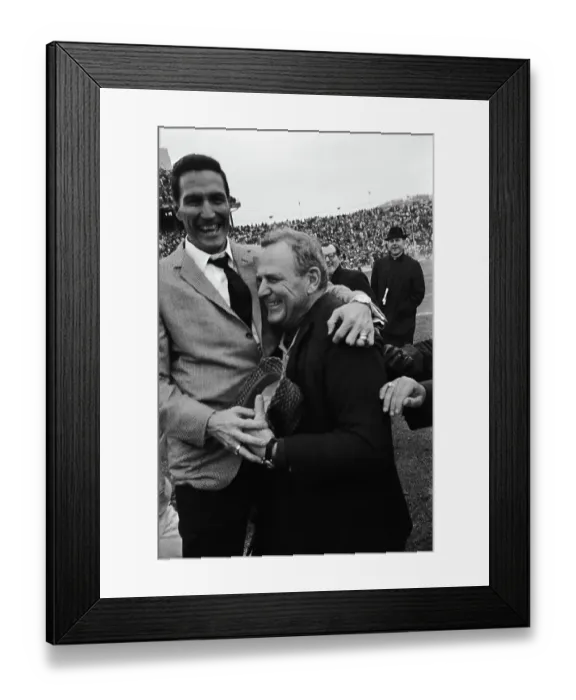 Framed Print : Paul Bryant Embracing Gene Stallings Framed Print : Paul Bryant Embracing Gene Stallings