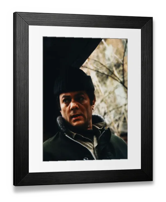Framed Print : Tony Curtis in Outdoor Movie Scene Framed Print : Tony Curtis in Outdoor Movie Scene