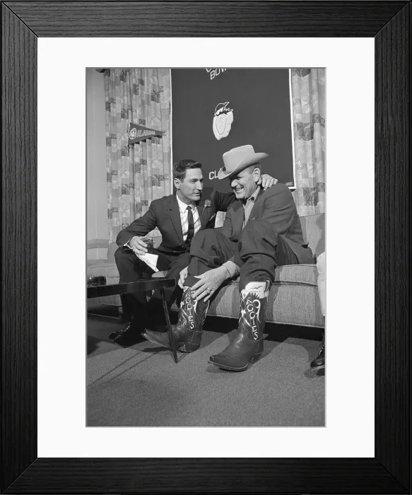Framed Print : Coach Bear Bryant and Gene Stallings Sitting on a Couch Framed Print : Coach Bear Bryant and Gene Stallings Sitting on a Couch