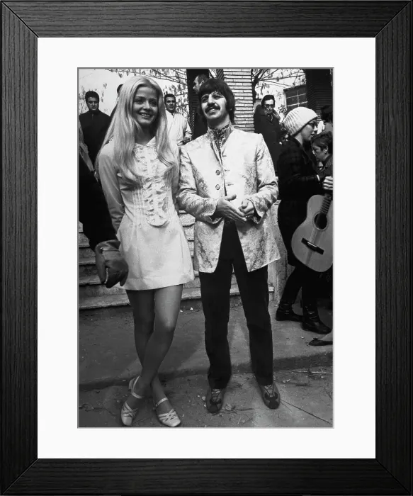 Framed Print : Ringo Starr and Ewa Aulin in Film Framed Print : Ringo Starr and Ewa Aulin in Film