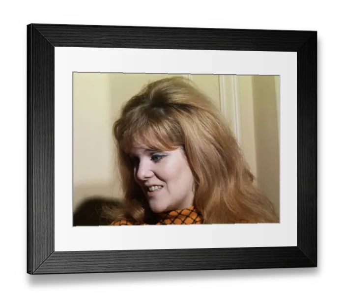 Framed Print : Lynn Redgrave Framed Print : Lynn Redgrave
