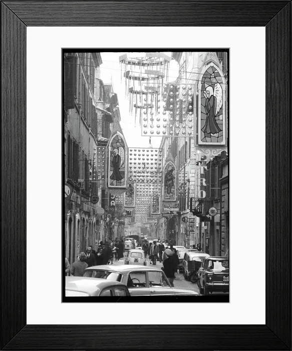 Framed Print : Christmas on a Roman Street Framed Print : Christmas on a Roman Street
