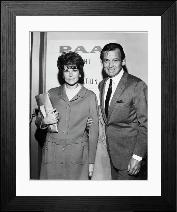 Framed Print : David Janssen and Wife at Airport Framed Print : David Janssen and Wife at Airport