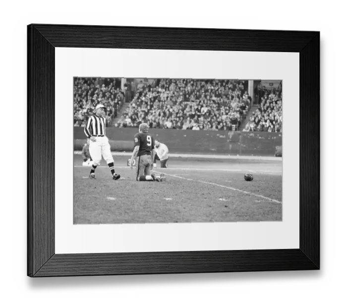 Framed Print : Sonny Jurgensen Kneeling on Ground Framed Print : Sonny Jurgensen Kneeling on Ground