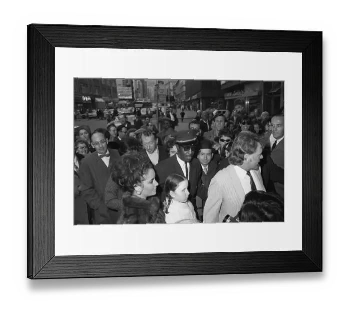 Framed Print : Richard Burton and Elizabeth Taylor Framed Print : Richard Burton and Elizabeth Taylor
