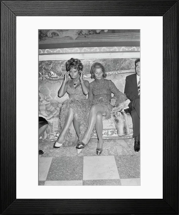 Framed Print : Sophia Loren with Mother at Premiere Framed Print : Sophia Loren with Mother at Premiere