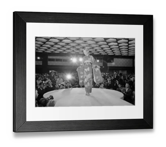 Framed Print : Twiggy Modeling Japanese Clothing Framed Print : Twiggy Modeling Japanese Clothing