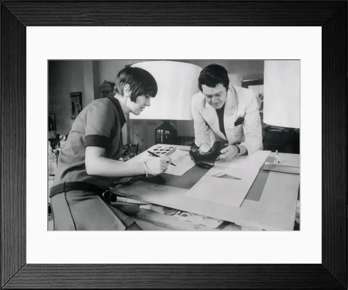 Framed Print : Designer Mary Quant with Husband Alexander Greene Framed Print : Designer Mary Quant with Husband Alexander Greene