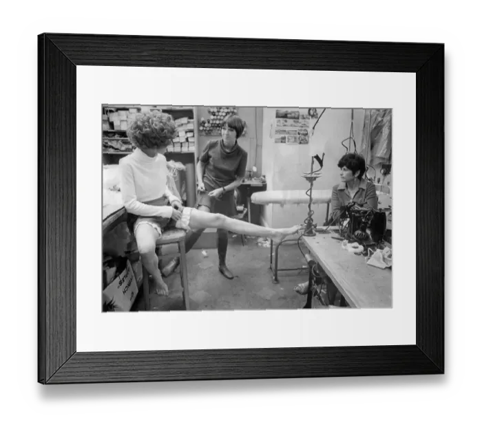 Framed Print : Mary Quant Discussing Gap-Closers Framed Print : Mary Quant Discussing Gap-Closers