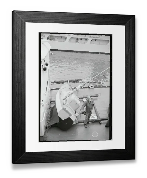 Framed Print : William Willis Waving Framed Print : William Willis Waving