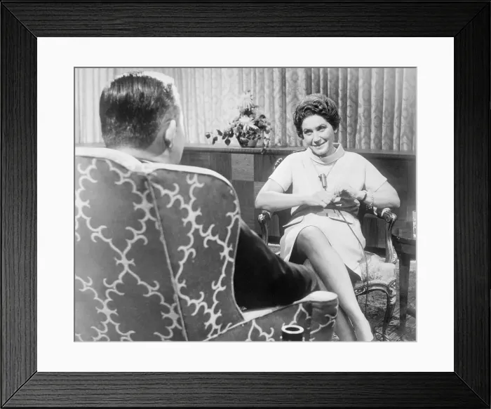 Framed Print : Paul Niven Interviewing Svetlana Alliluyeva Framed Print : Paul Niven Interviewing Svetlana Alliluyeva