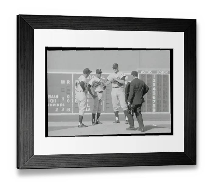 Framed Print : Jim Kaat Talking About Pain in Elbow Framed Print : Jim Kaat Talking About Pain in Elbow