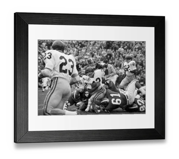 Framed Print : Saul Rich Tackles O.J. Simpson from Behind Framed Print : Saul Rich Tackles O.J. Simpson from Behind