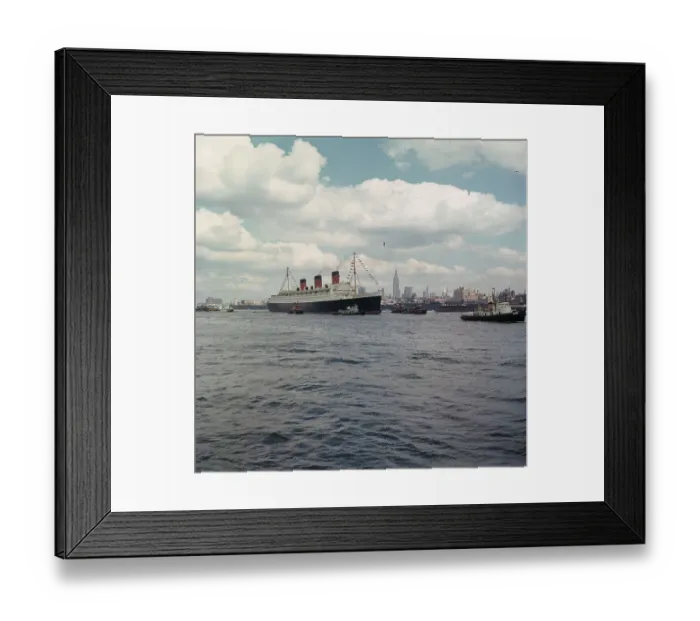 Framed Print : RMS Queen Mary in New York Framed Print : RMS Queen Mary in New York