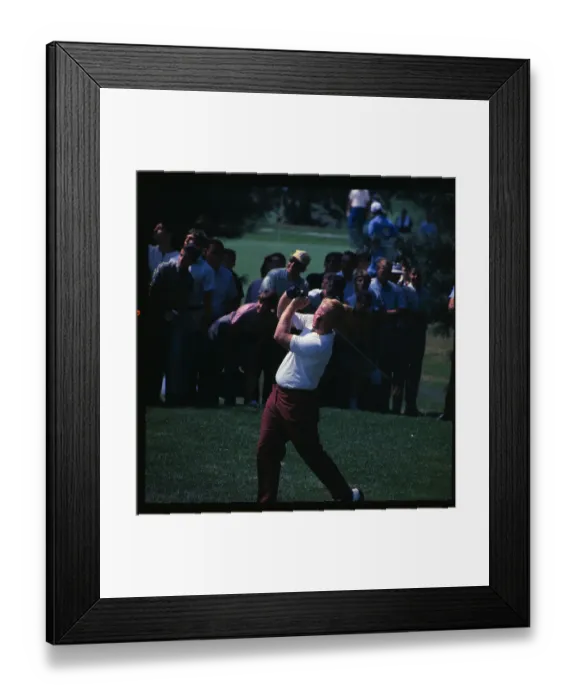 Framed Print : Jack Nicklaus Swinging on The Green Framed Print : Jack Nicklaus Swinging on The Green
