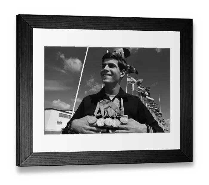 Framed Print : Mark Spitz Displaying Five Gold Medals Framed Print : Mark Spitz Displaying Five Gold Medals