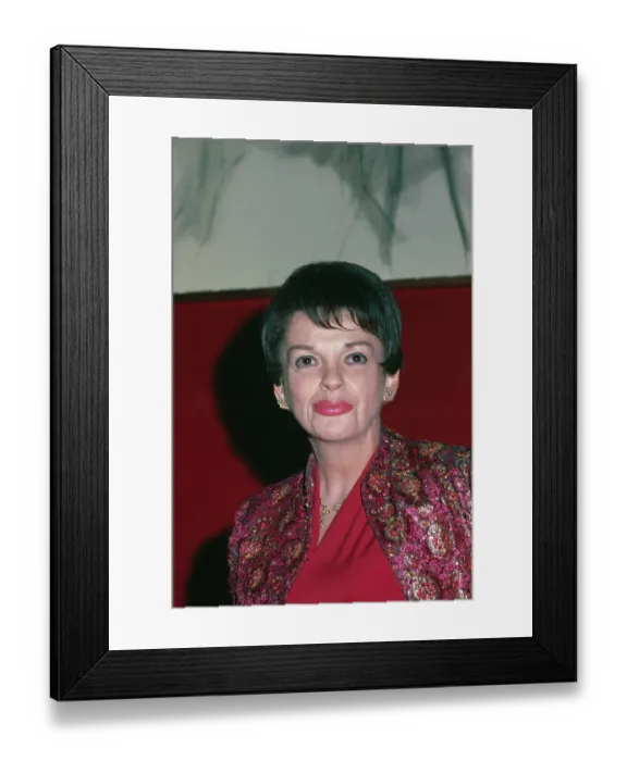 Framed Print : Judy Garland in Close-Up Photo Framed Print : Judy Garland in Close-Up Photo
