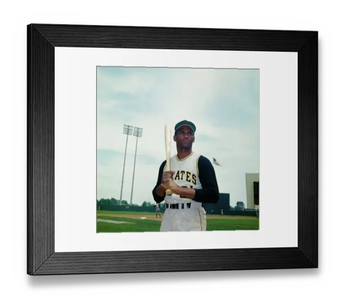 Framed Print : Pittsburgh Pirates Outfielder Roberto Clemente Framed Print : Pittsburgh Pirates Outfielder Roberto Clemente