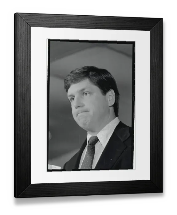 Framed Print : Portrait of Tom Seaver Framed Print : Portrait of Tom Seaver