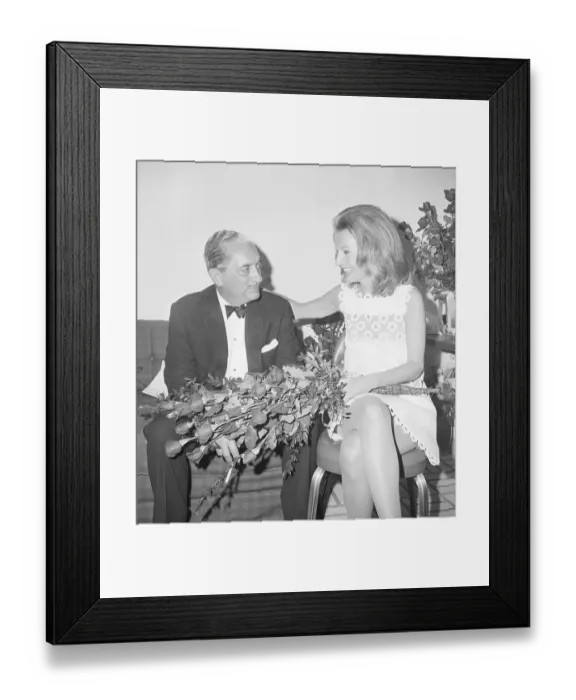 Framed Print : Stanislaus and Lee Bouvier Radziwill Framed Print : Stanislaus and Lee Bouvier Radziwill