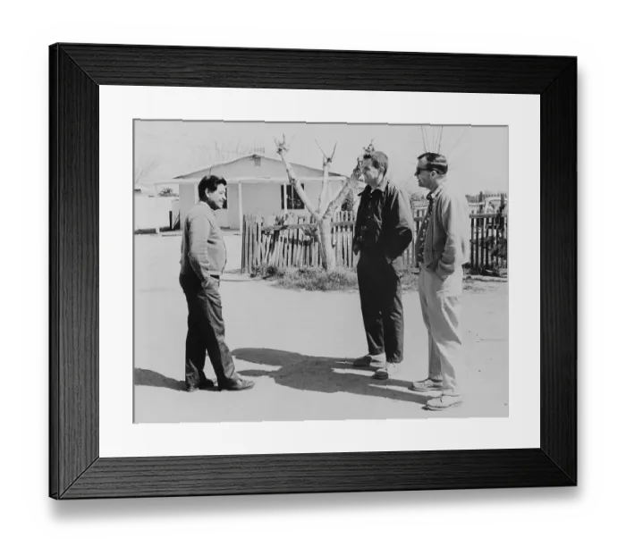 Framed Print : Labor leader Cesar Chavez catting with Minister Wayne Hartmire Framed Print : Labor leader Cesar Chavez catting with Minister Wayne Hartmire