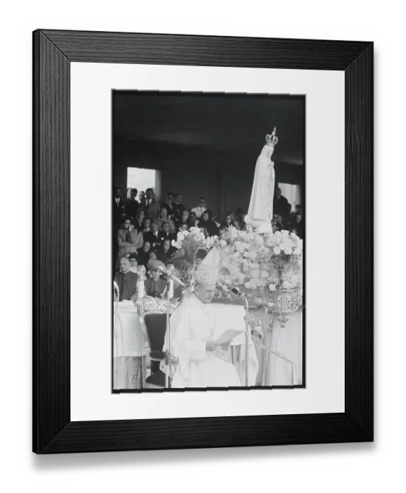Framed Print : Pope Paul VI Reading a Speech Framed Print : Pope Paul VI Reading a Speech