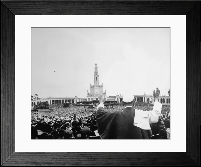 Framed Print : Back View of Pope Paul VI Addressing Crowd of Thousands Framed Print : Back View of Pope Paul VI Addressing Crowd of Thousands