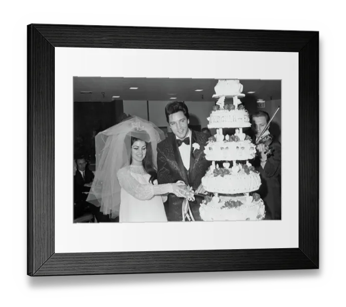 Framed Print : Elvis and Priscilla Presley with Wedding Cake Framed Print : Elvis and Priscilla Presley with Wedding Cake
